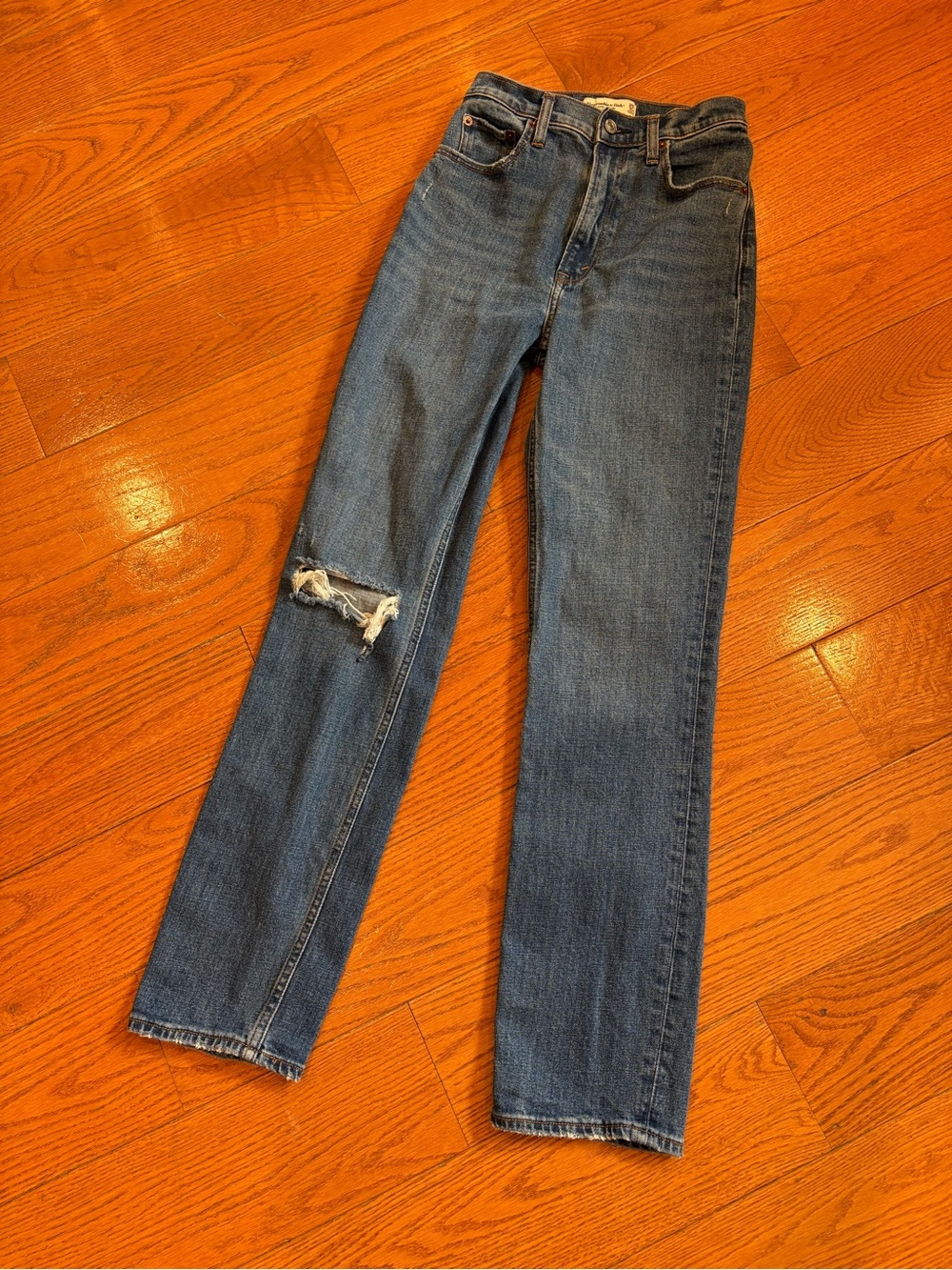 Abercrombie & Fitch Curve Love High Rise Ankle Straight Jeans Distressed 25